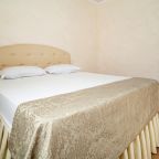 Люкс (Двухкомнатный с ванной), Отель Лабиринт