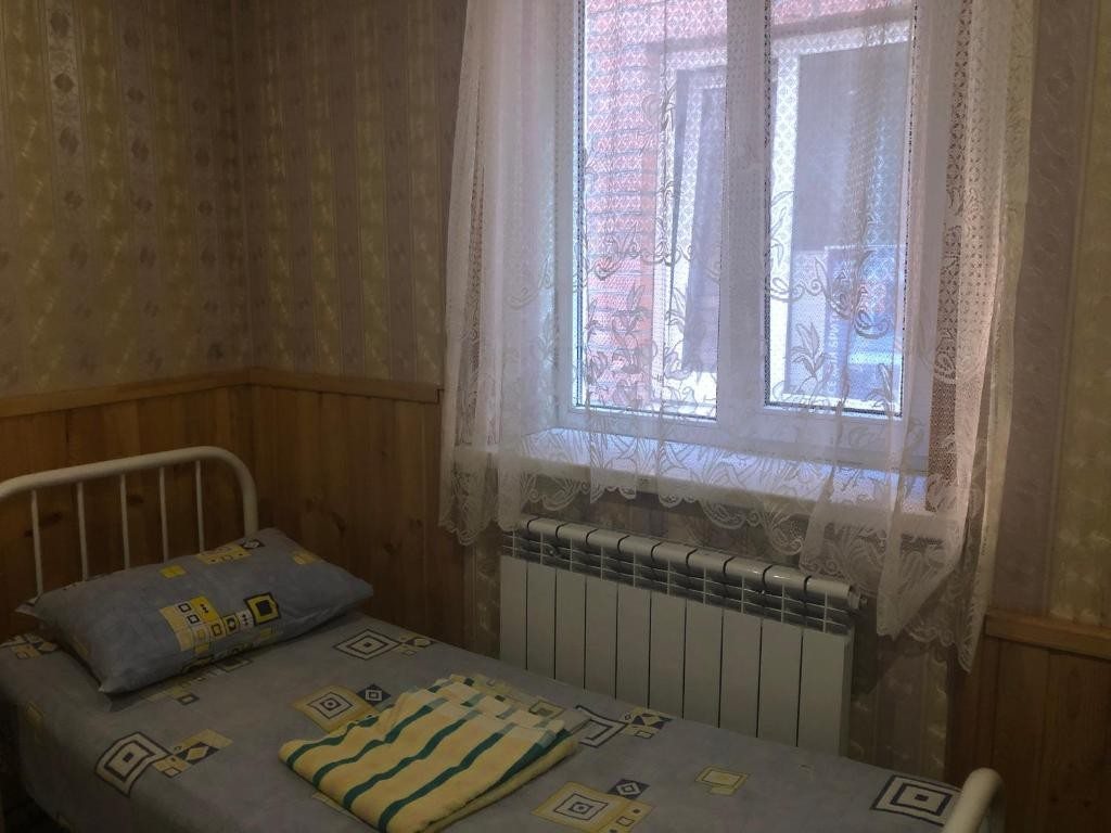 Двухместный (Двухместный номер с 2 отдельными кроватями и ванной комнатой) отеля Заря, Краснодар