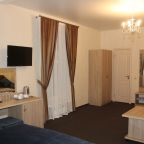 Четырехместный (Четырехместный номер -люкс), SedINN Hotel