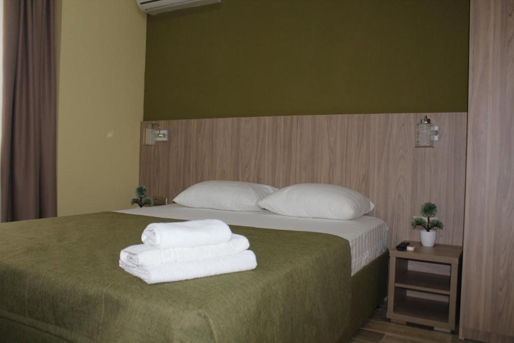 Двухместный (Улучшенный двухместный номер с 1 кроватью или 2 отдельными кроватями) отеля Вега, Краснодар