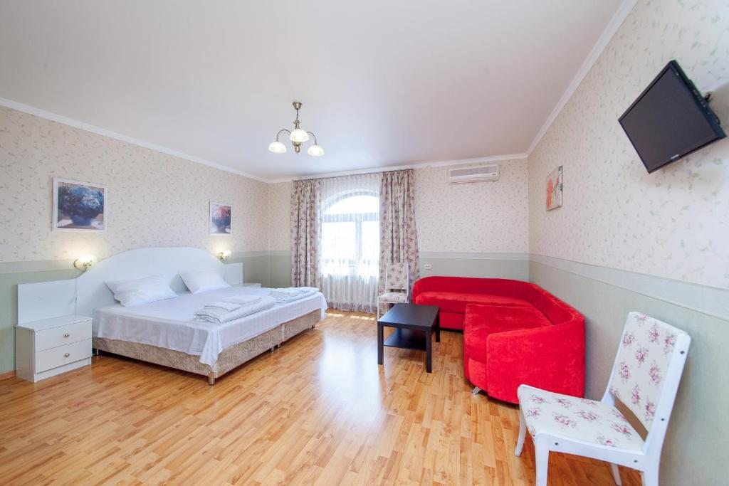 Двухместный (Улучшенный двухместный номер с 1 кроватью или 2 отдельными кроватями) гостевого дома Семья, Краснодар