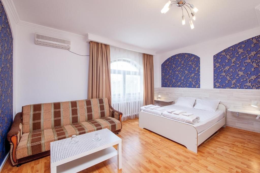 Двухместный (Улучшенный двухместный номер с 1 кроватью) гостевого дома Семья, Краснодар