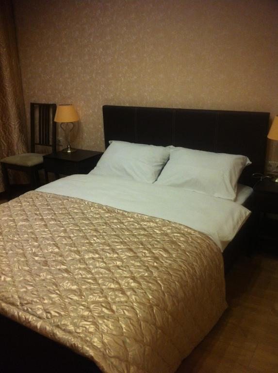 Двухместный (Двухместный номер с 1 кроватью и собственной ванной комнатой) отеля Компас, Москва