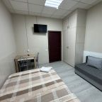 Трёхместный и более, Мини-отель Ладомир на Зельевом