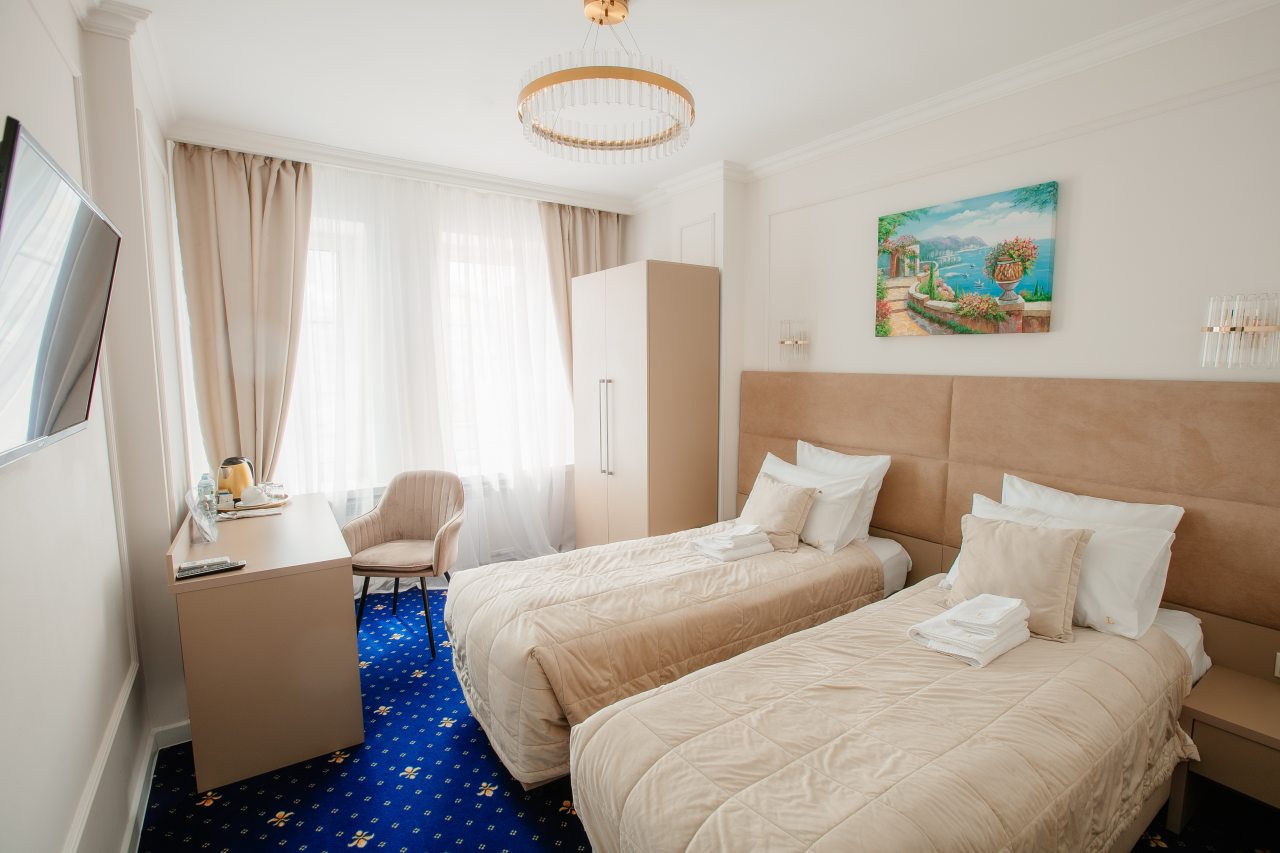 Двухместный (Стандартный двухместный номер с 2 отдельными кроватями) отеля Люмьер, Москва