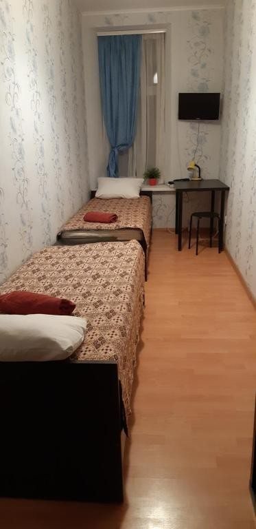 Двухместный (Двухместный номер с 2 отдельными кроватями и общей ванной комнатой) гостевого дома Виктория, Санкт-Петербург