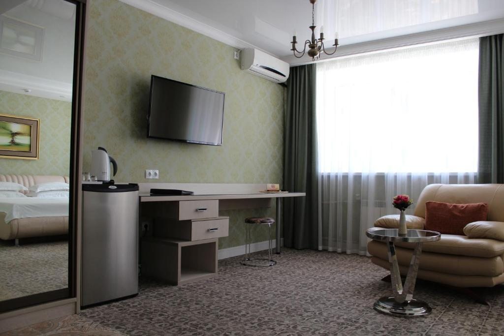 Двухместный (Стандартный двухместный номер с 1 кроватью) отеля Золотой Слон, Оренбург