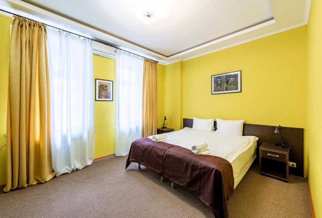 Двухместный (Двухместный номер с 1 кроватью или 2 отдельными кроватями и собственной ванной комнатой) отеля K, Санкт-Петербург