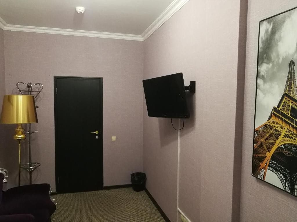Двухместный (Двухместный номер с 1 кроватью и общей ванной комнатой) отеля Москва Красносельская