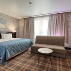 De Luxe (Deluxe), Гостиница LES Art Resort
