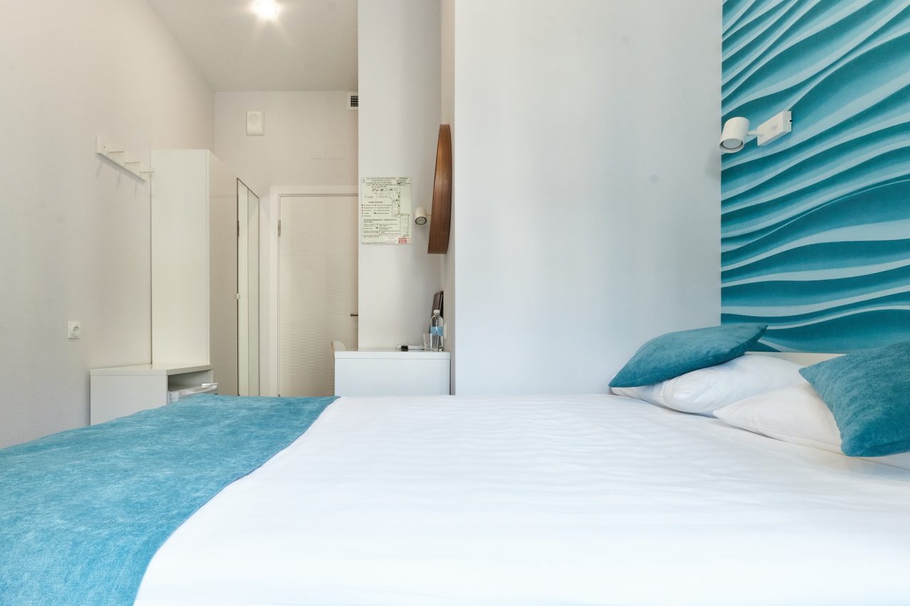 Двухместный (Небольшой номер с двуспальной кроватью), STEPS HOTEL