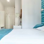 Двухместный (Небольшой номер с двуспальной кроватью), STEPS HOTEL