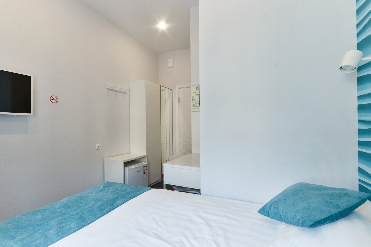 Двухместный (Небольшой номер с двуспальной кроватью), STEPS HOTEL