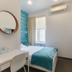 Двухместный (Небольшой номер с двуспальной кроватью), STEPS HOTEL