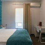 Двухместный (Небольшой номер с двуспальной кроватью), STEPS HOTEL