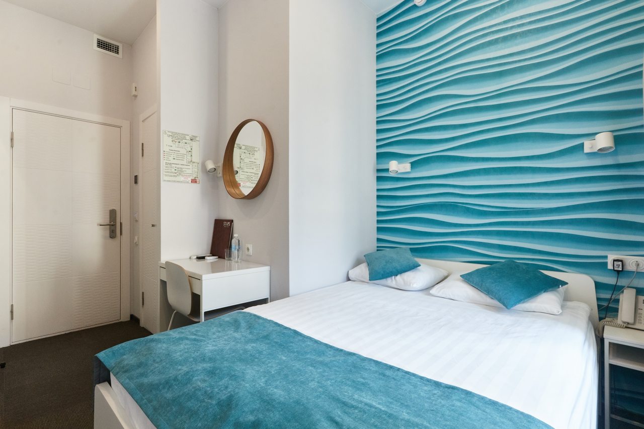 Двухместный (Небольшой номер с двуспальной кроватью), STEPS HOTEL