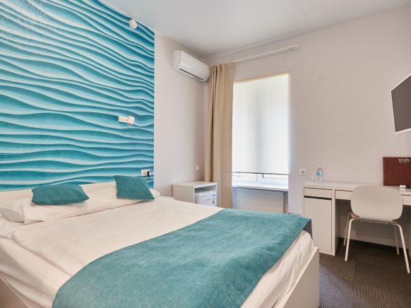 STEPS HOTEL