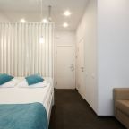 Двухместный (Улучшенный номер с кроватью размера «king-size»), STEPS HOTEL
