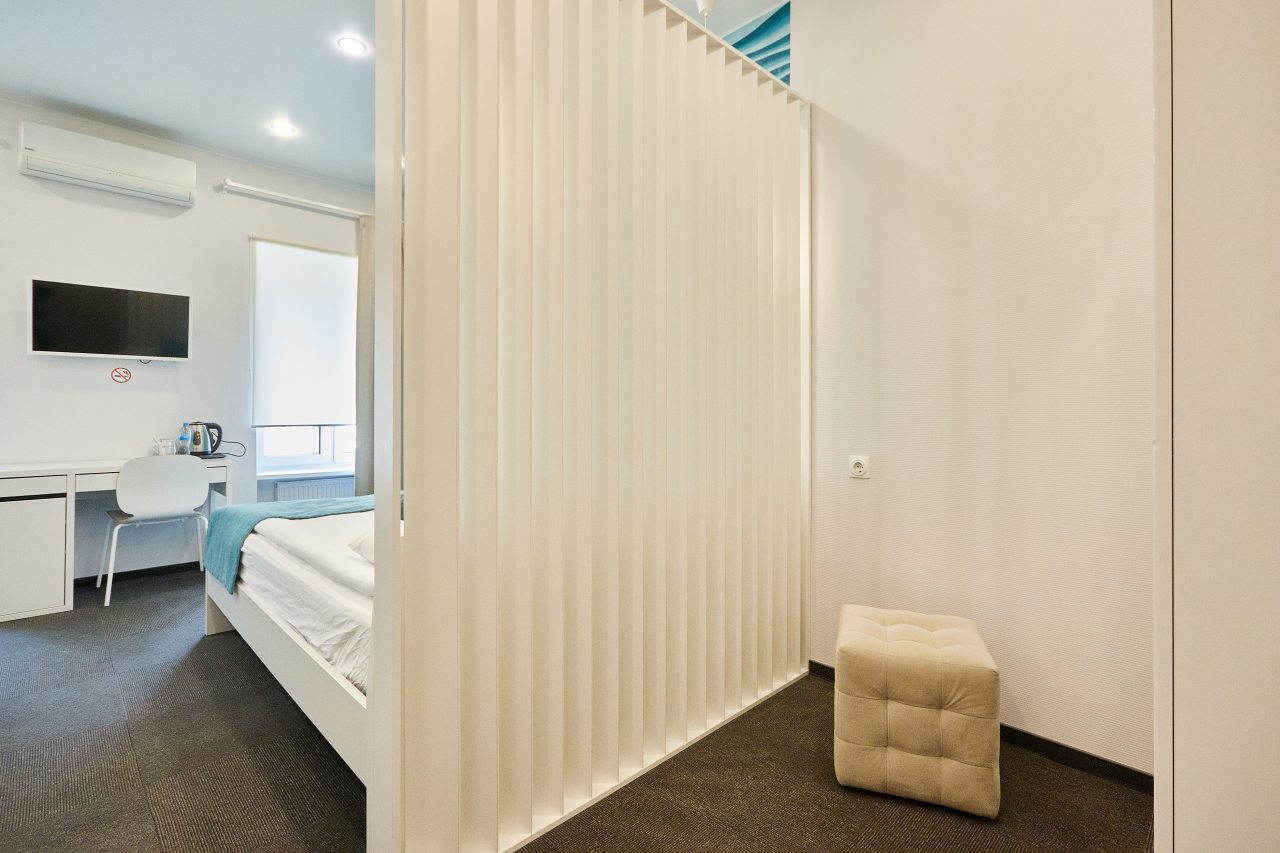 Двухместный (Улучшенный номер с кроватью размера «king-size»), STEPS HOTEL