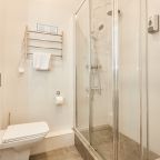 Двухместный (Улучшенный номер с кроватью размера «king-size»), STEPS HOTEL