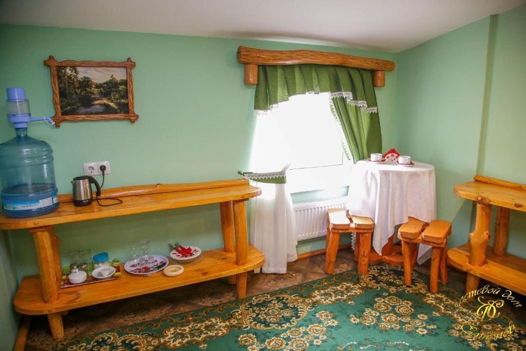 Двухместный (Двухместный номер с 1 кроватью и собственной ванной комнатой) гостевого дома Смирнов, Пушкино, Московская область