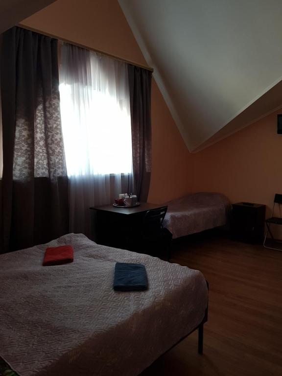 Четырехместный (Четырехместный номер эконом-класса с общей ванной комнатой) отеля На Тургеневской 8Б, Солнечногорск