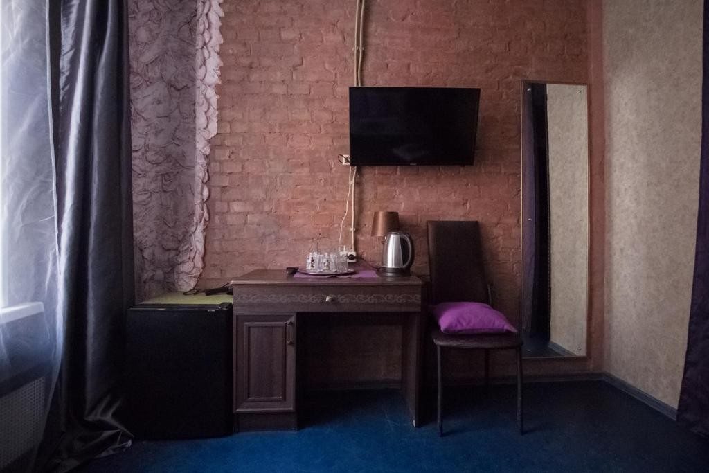 Двухместный (Улучшенный двухместный номер с 1 кроватью) мини-гостиницы AT Home, Санкт-Петербург