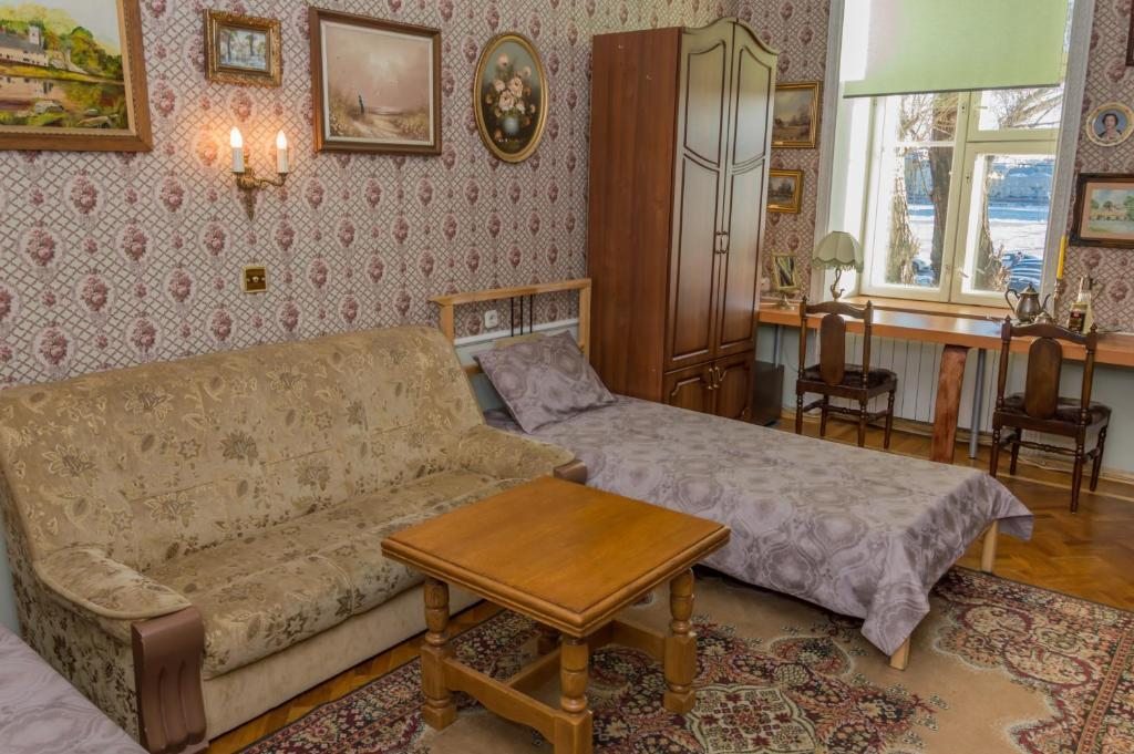 Двухместный (Двухместный номер с 2 отдельными кроватями и общей ванной комнатой) отеля Вид на Неву, Санкт-Петербург