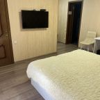 Комфортный двухместный номер на двоих человек .