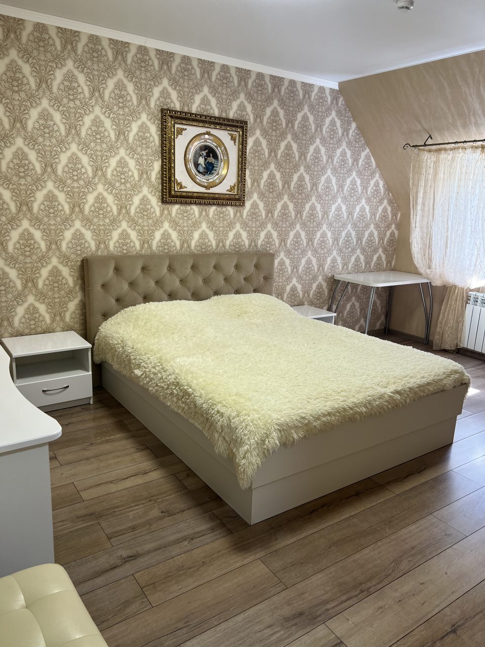 Комфортный двухместный номер на двоих человек .