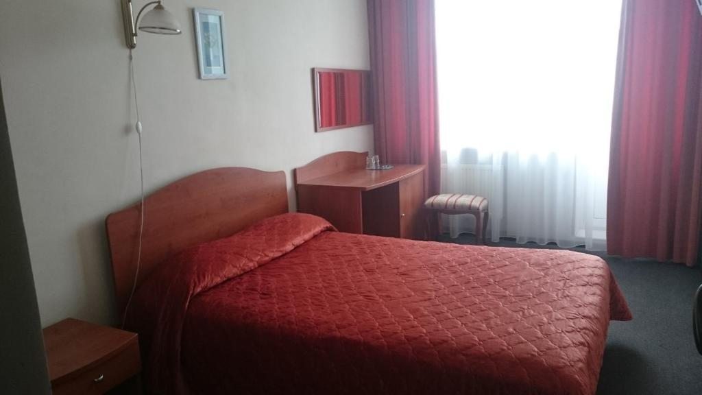 Четырехместный (Номер с 2 кроватями размера «queen-size») отеля Матвеевский, Одинцово