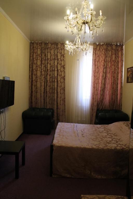Двухместный (Двухместный номер с 1 кроватью) мини-гостиницы На Автозаводском проспекте, Набережные Челны