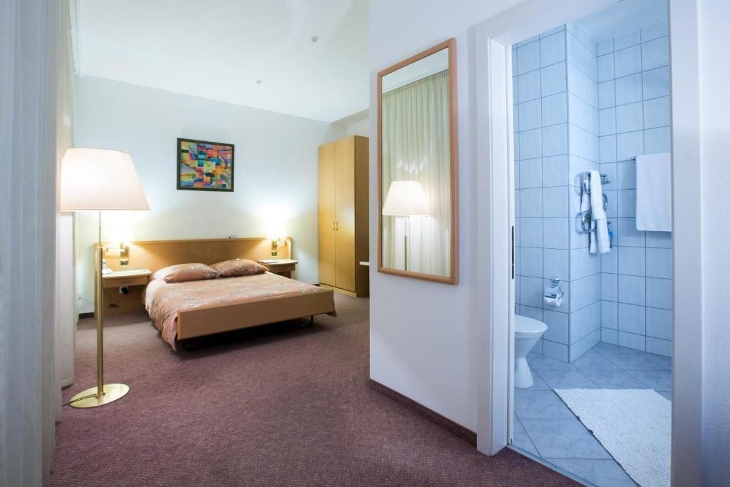 Двухместный (Двухместный номер с 1 кроватью) гостиницы Swiss House, Набережные Челны