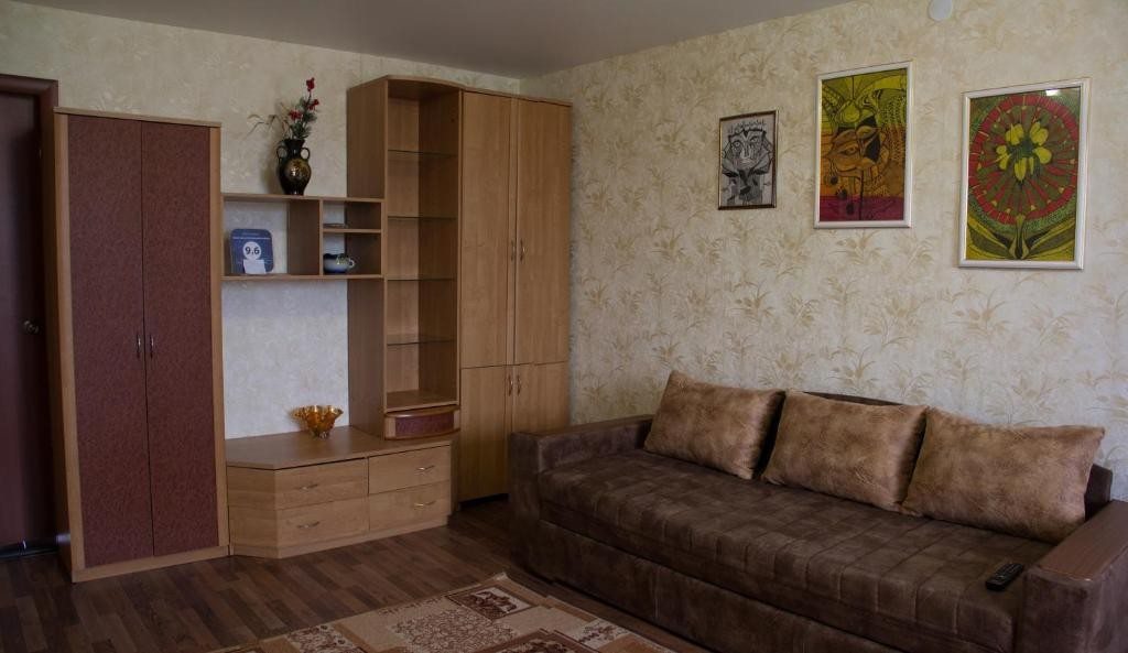 Двухместный (Двухместный номер с 2 отдельными кроватями и ванной) гостевого дома На Интернациональной, Волгоград