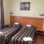 Номер (Коттедж "У озера-1"), База отдыха Верхний бор