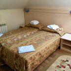 Номер (Коттедж "У озера-2"), База отдыха Верхний бор