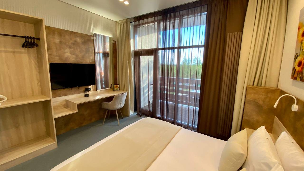 Восьмиместный (Вилла), База отдыха Верхний бор