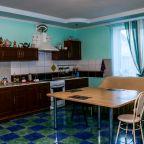 Восьмиместный (Хостел), Гостевой дом Цимлянский двор