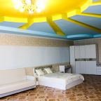 Студио (Пятнадцатый номер), Гостевой дом Цимлянский двор