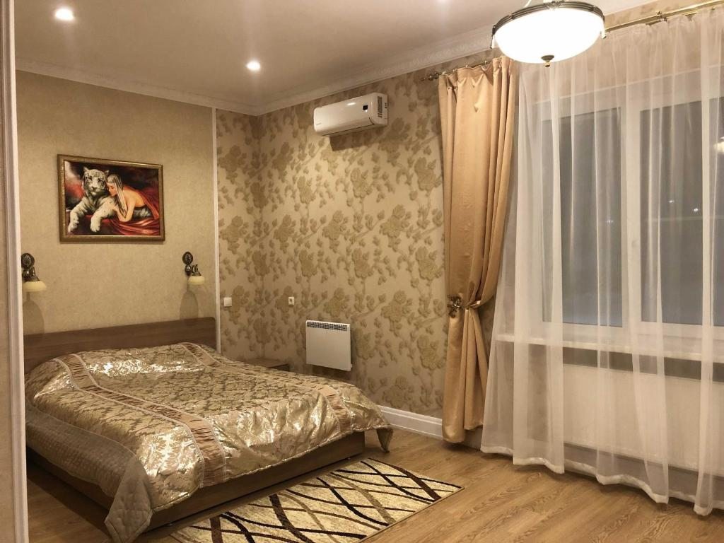 Двухместный (Улучшенный двухместный номер с 1 кроватью) отеля Караван, Петрозаводск