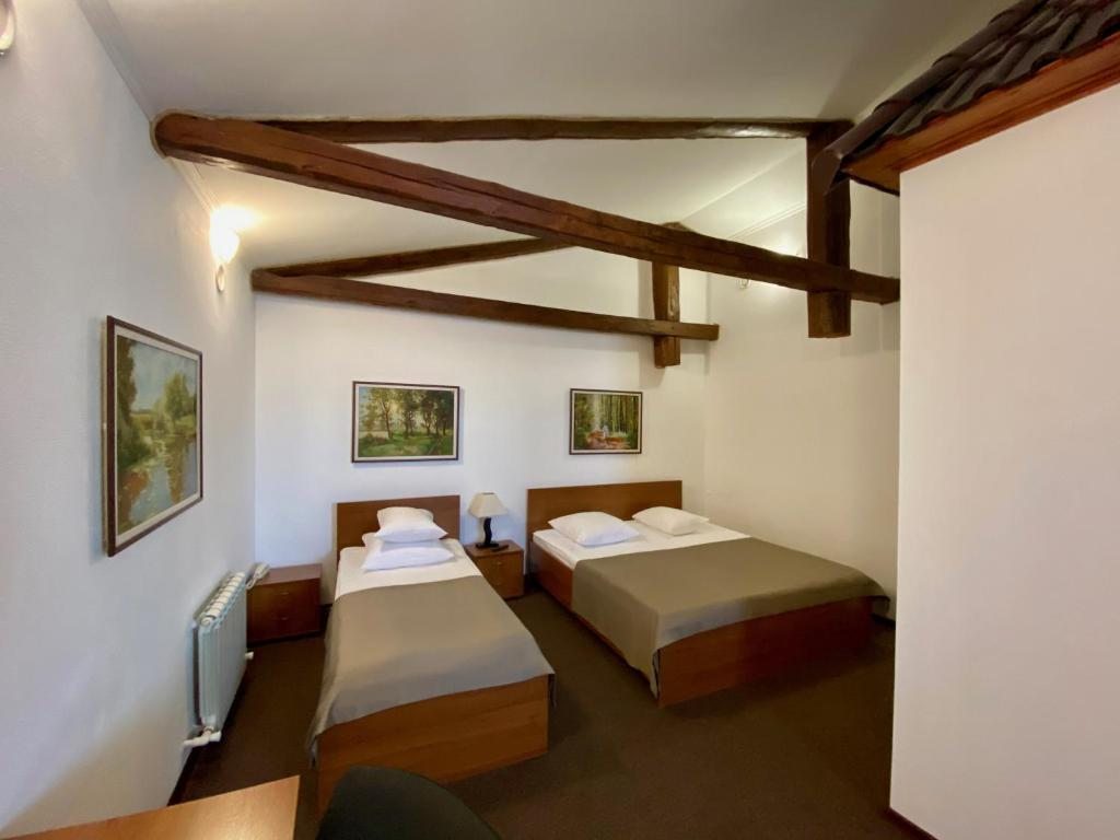 Двухместный (Улучшенный двухместный номер с 2 отдельными кроватями) гостиницы Старый Город, Пенза