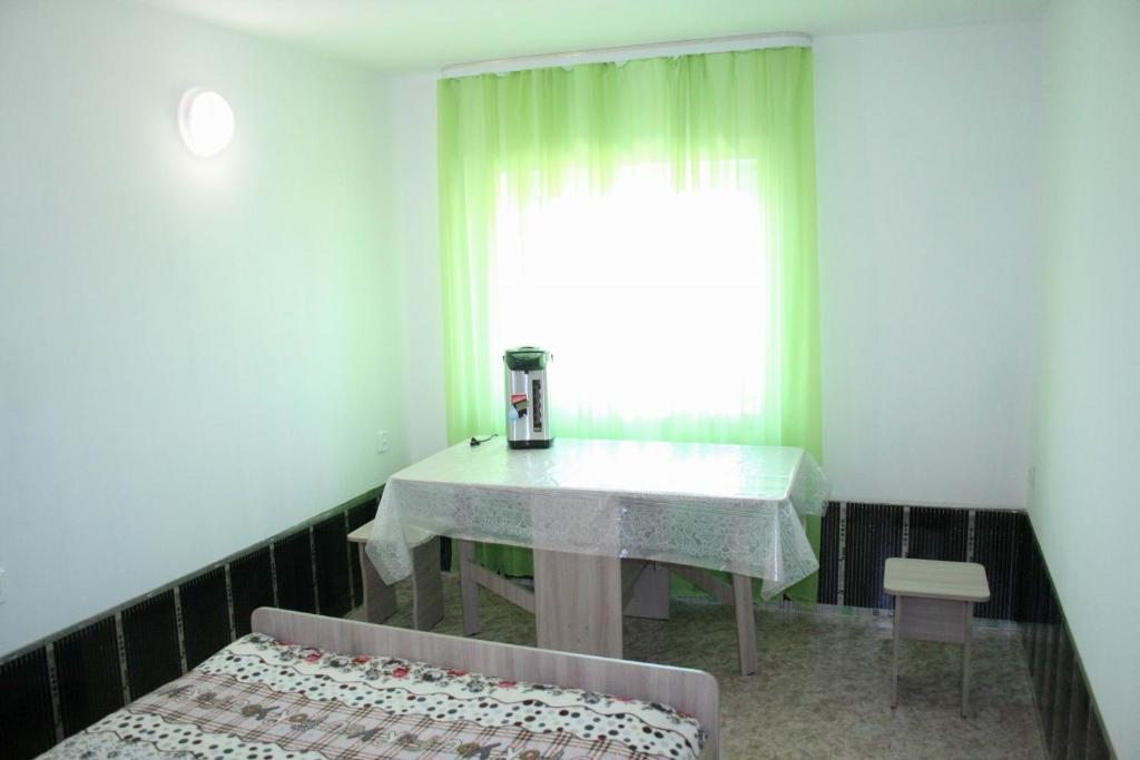 Двухместный (Бюджетный двухместный номер с 1 кроватью) гостевого дома Усадьба Радана, Хужир