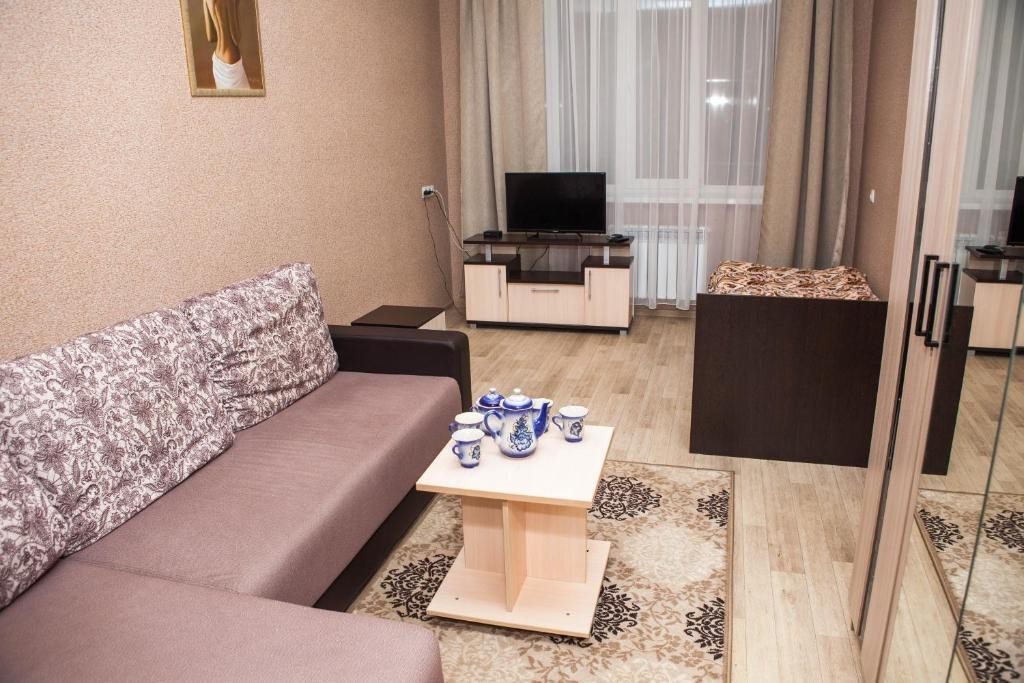 Четырехместный (Четырехместный номер с собственной ванной комнатой) отеля Виктория, Саранск