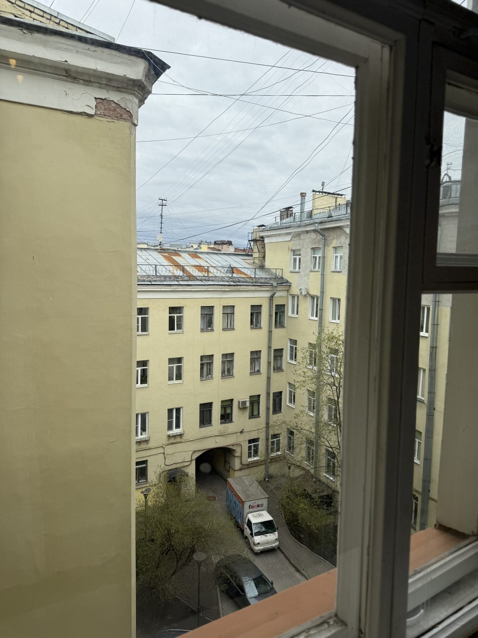 Трёхместный и более (Улучшенный номер рядом с Невским проспектом), Гостевой дом Ветка на Большой Московской