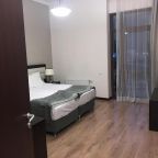 Апартаменты (Апартаменты с 2 спальнями), Gorky Gorod Apartment