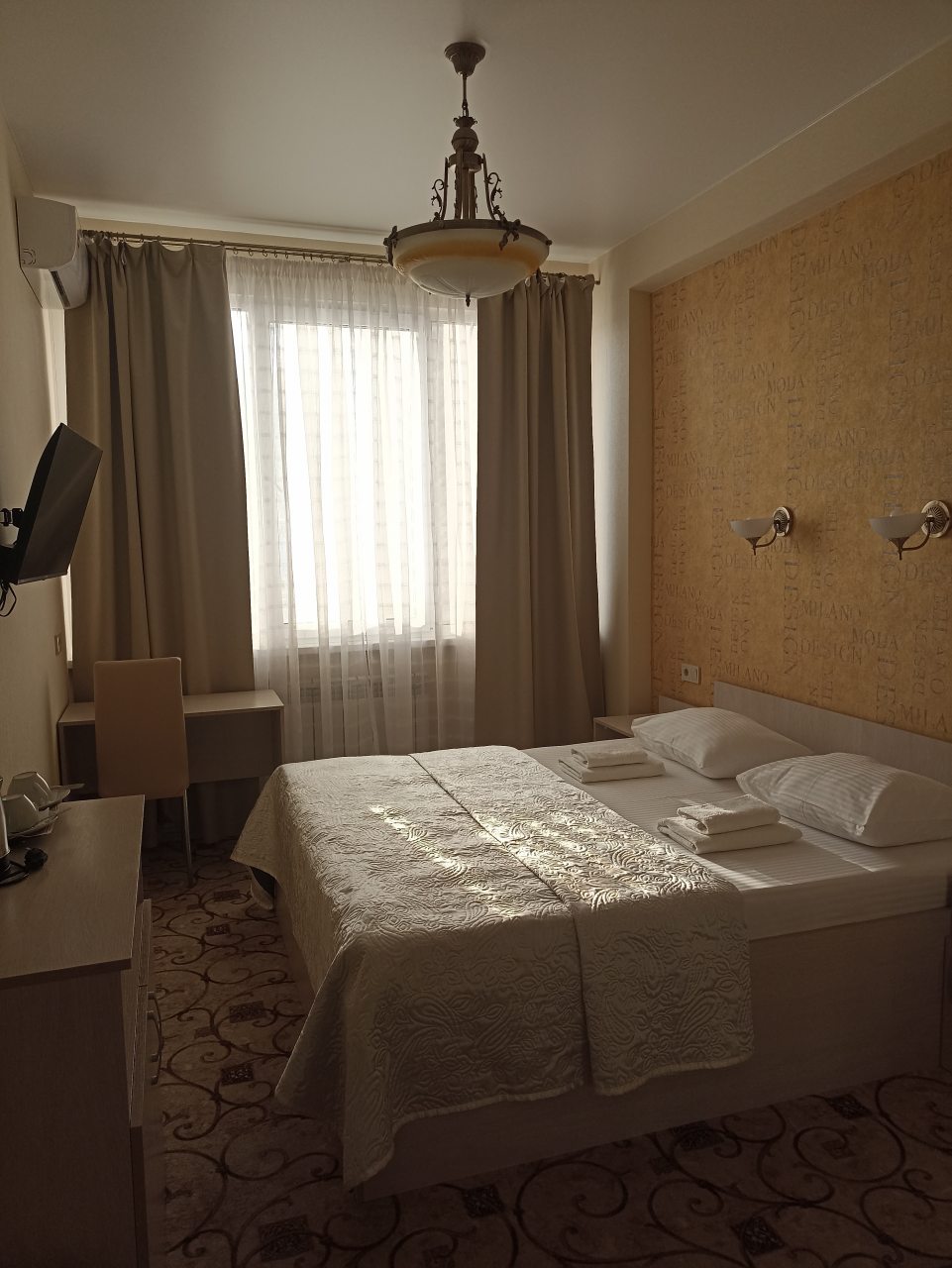 De Luxe (Улучшенный), Успенский Двор Центральная