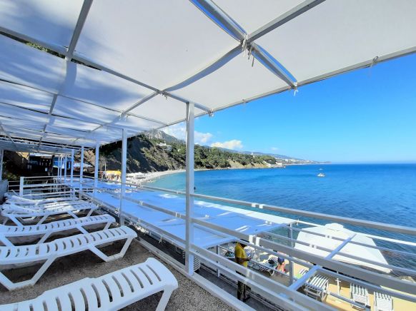 Пляж, Гостиница Зеленый мыс