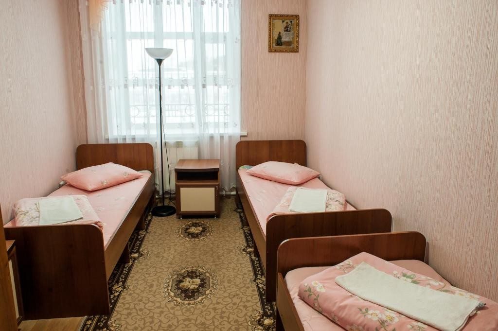 Номер (Односпальная кровать в общем номере) отеля Дом паломника при Раифском монастыре, Казань
