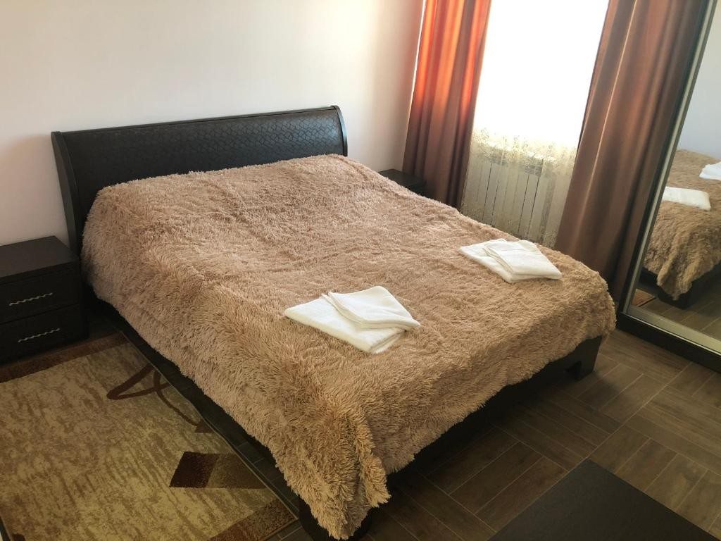 Двухместный (Двухместный номер Делюкс с 1 кроватью и душем) гостевого дома Милана, Ярославль