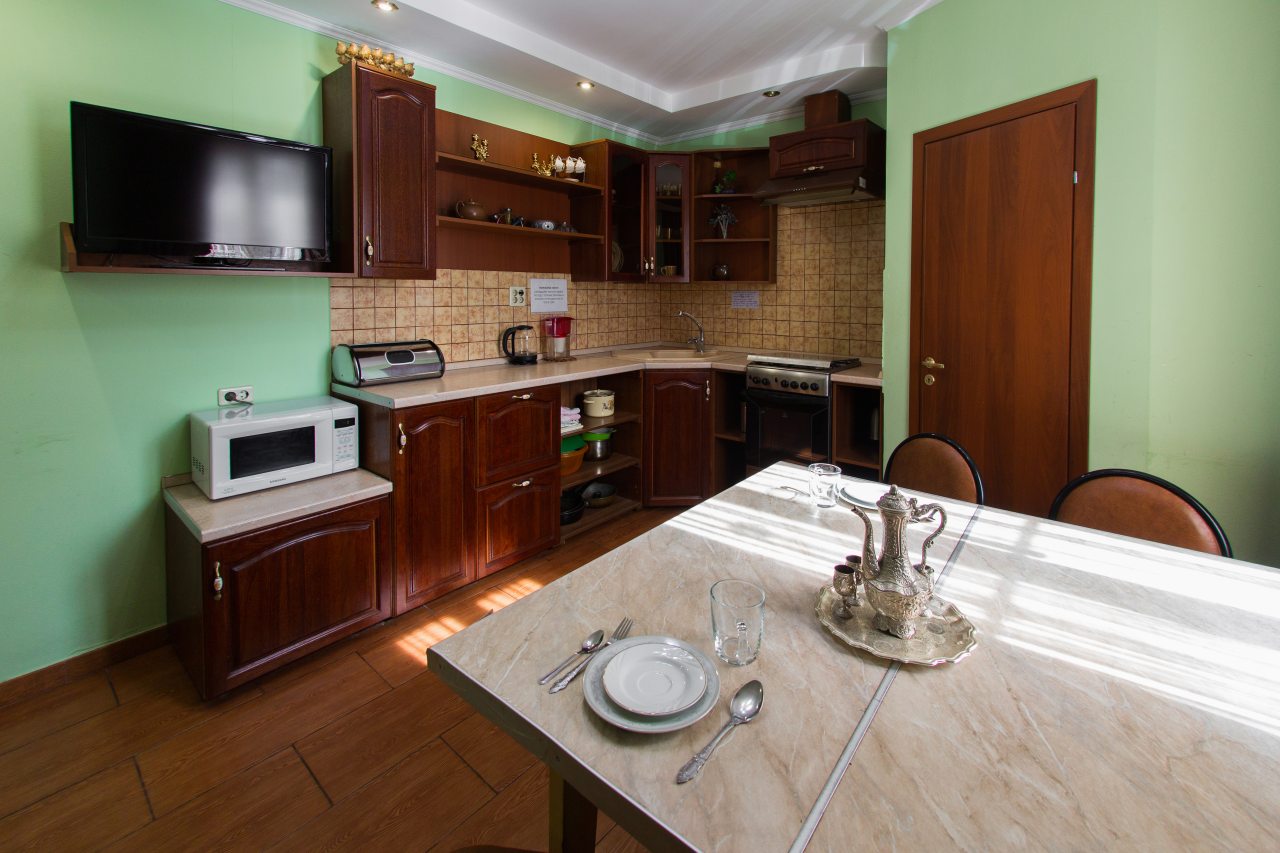 Общая кухня, Гостевой дом Милана